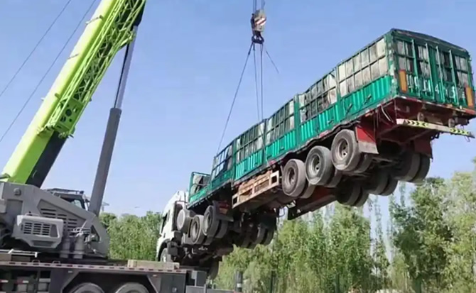 关岭道路脱困救援案例